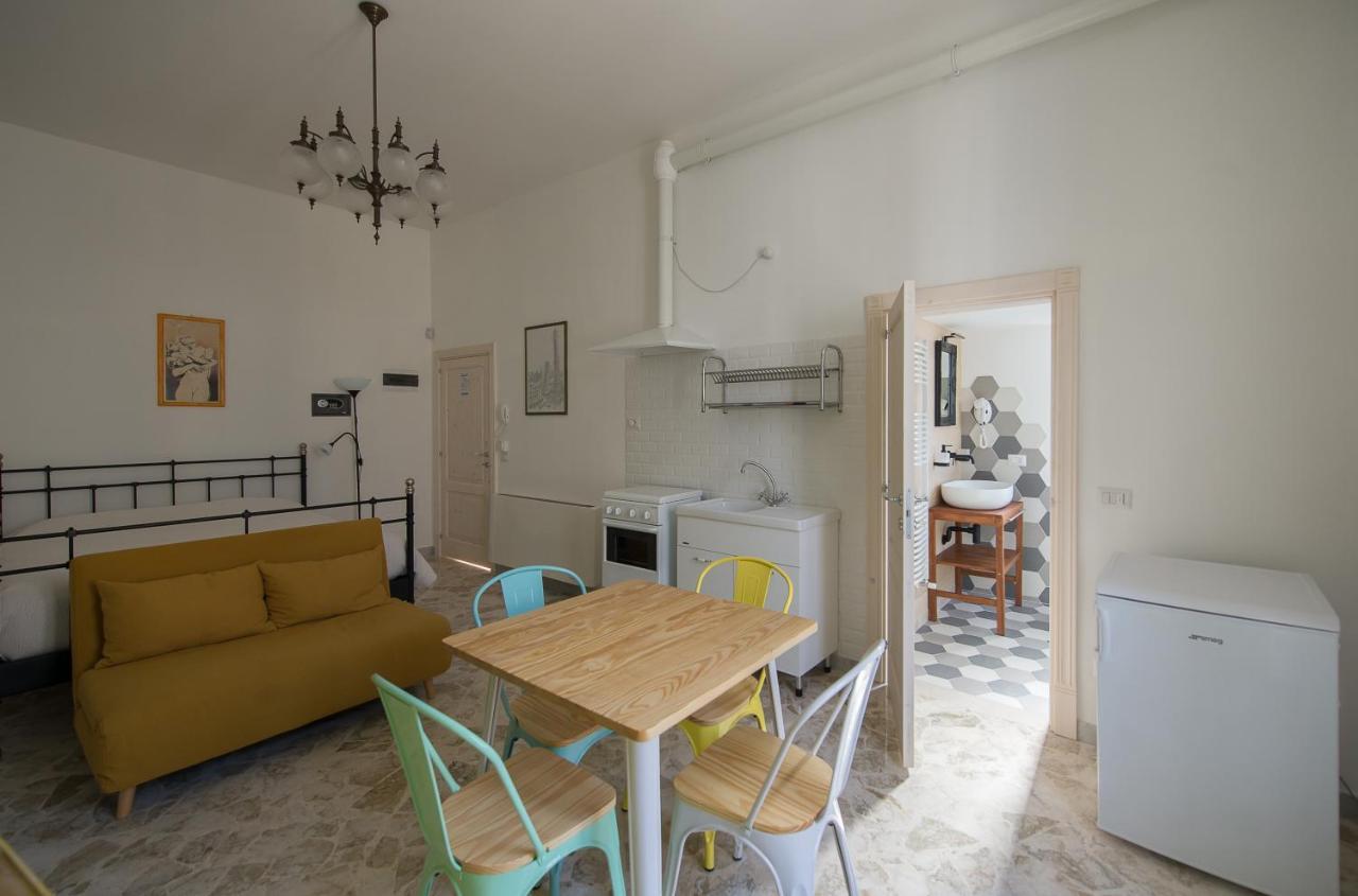 Ai Cappuccini Guest House Noicàttaro Buitenkant foto