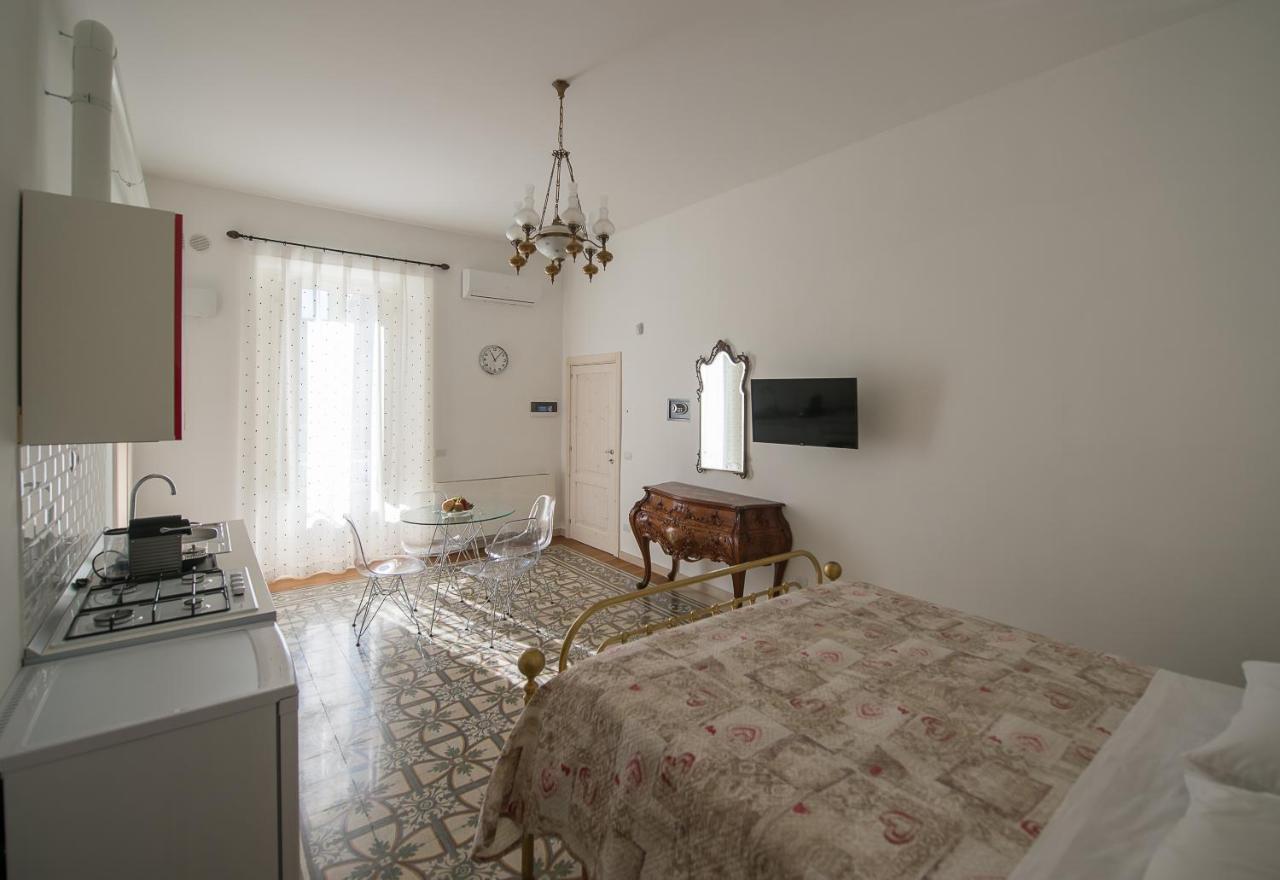 Ai Cappuccini Guest House Noicàttaro Buitenkant foto