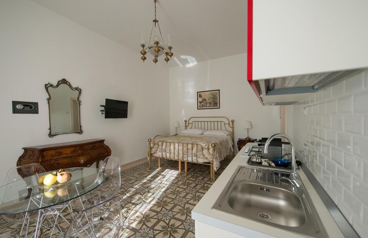 Ai Cappuccini Guest House Noicàttaro Buitenkant foto