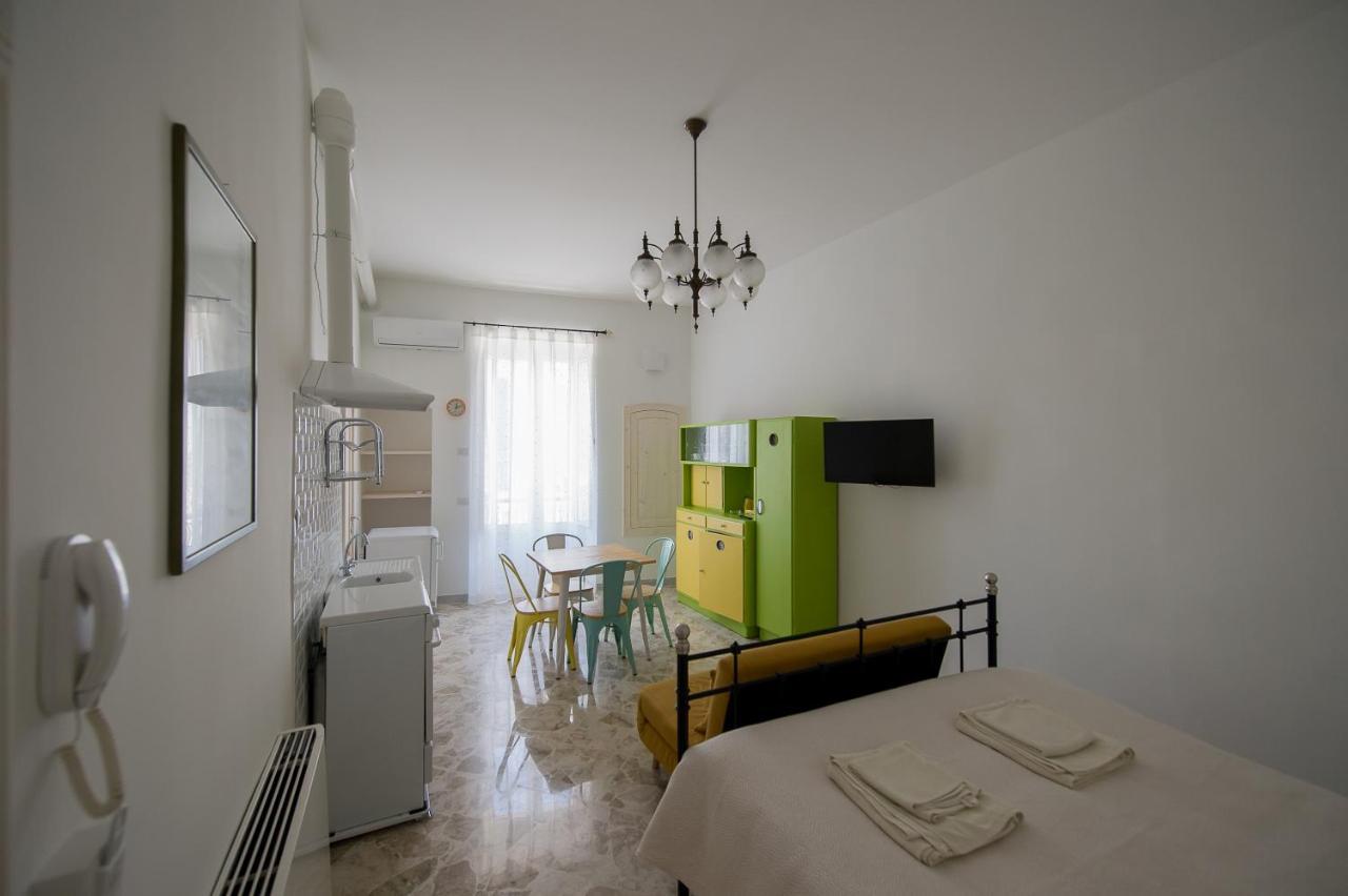 Ai Cappuccini Guest House Noicàttaro Buitenkant foto